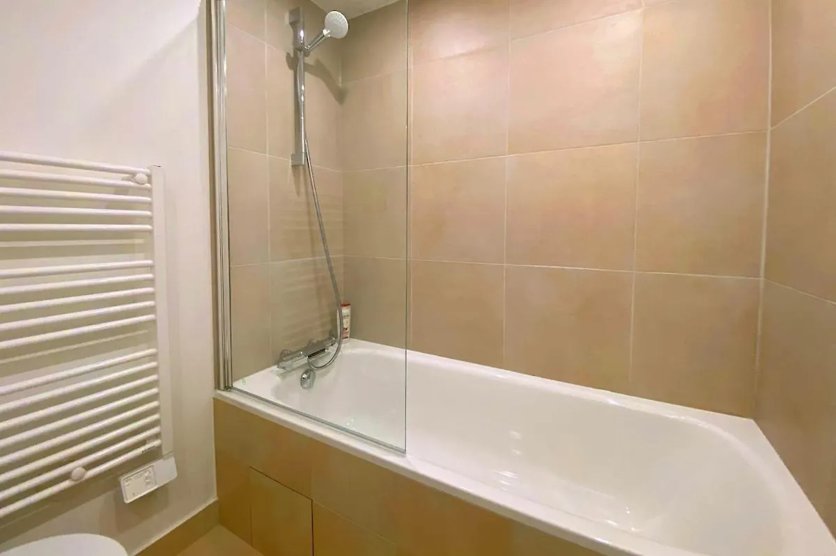 Luxury Paris, Paisible, 2 Chambres, Toute Commodites 0*, Paris França